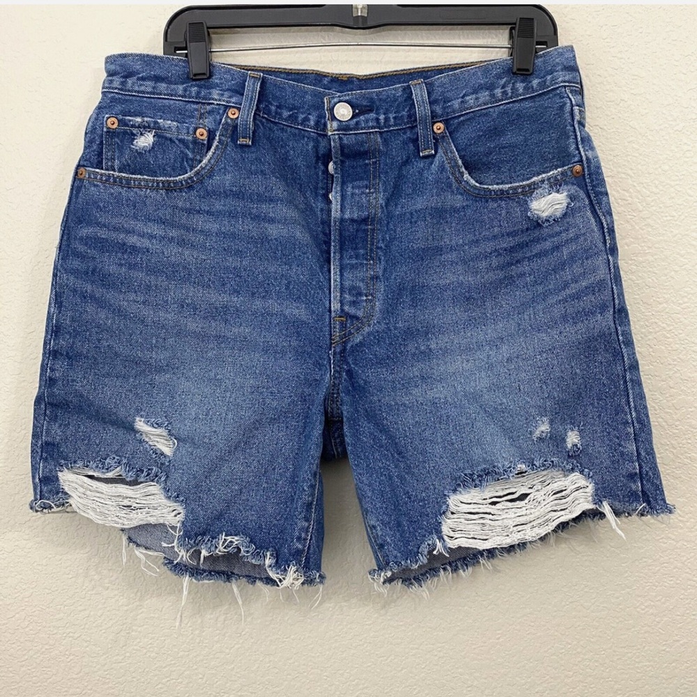 Levis 501 Shorts Women Size W26 High Rise Button Fly Medium Ripped Denim
